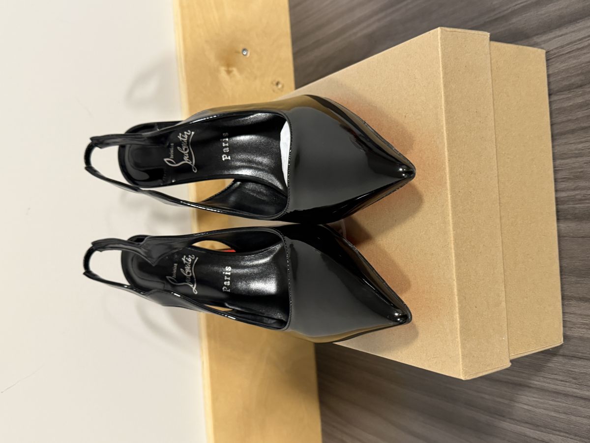 Christian Louboutin Hot Chick Sling